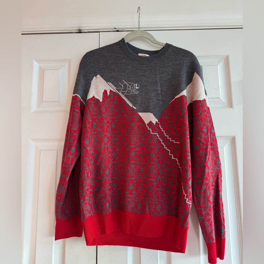 Men's Gray & Red Ski Pattern Crewneck Sweater Brooks Brothers Red Fleece
